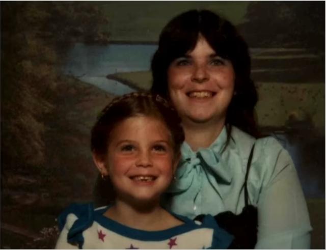 Cheryl with her daughter - American True Crime - His RIDICULOUS plan backfired with fatal consequence